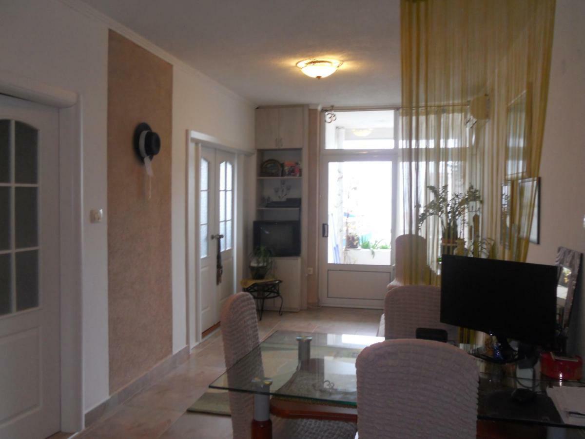 Apartment Mika Будва Екстер'єр фото
